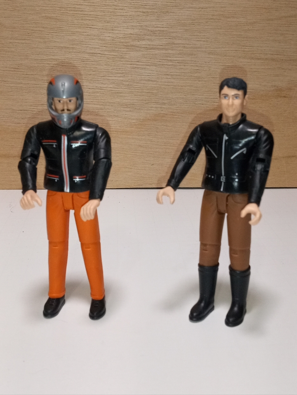 Bruder Bworld 2 Figure Lot Snowmobile Scrambler Desert Sled  Rider